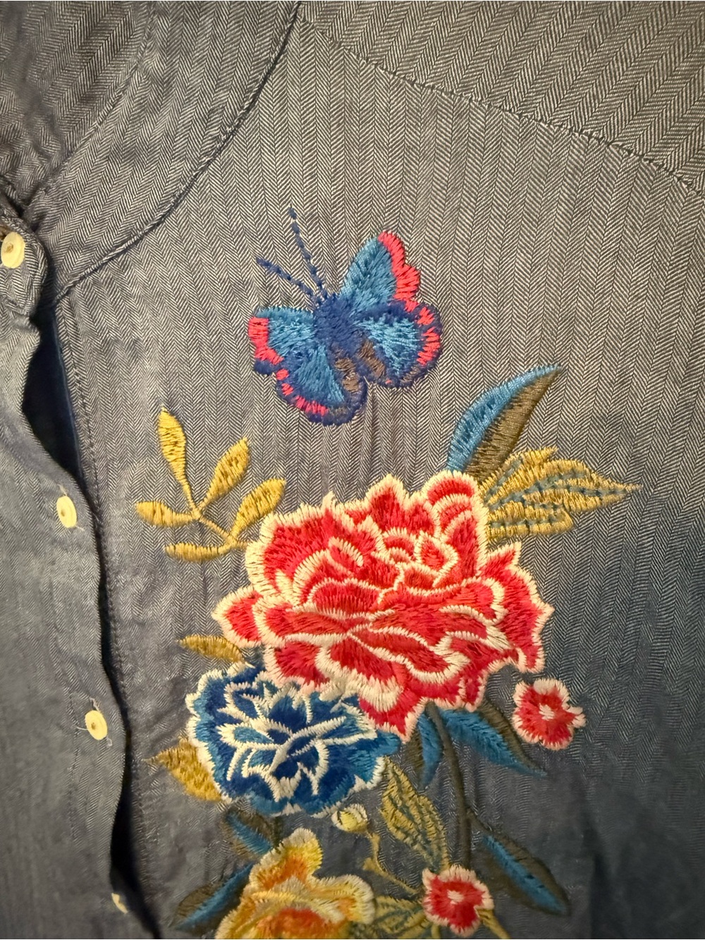 🦜Johnny Was Women’s Embroidered Floral Bird Chambray Button Up - Size L - Picture 6 of 10